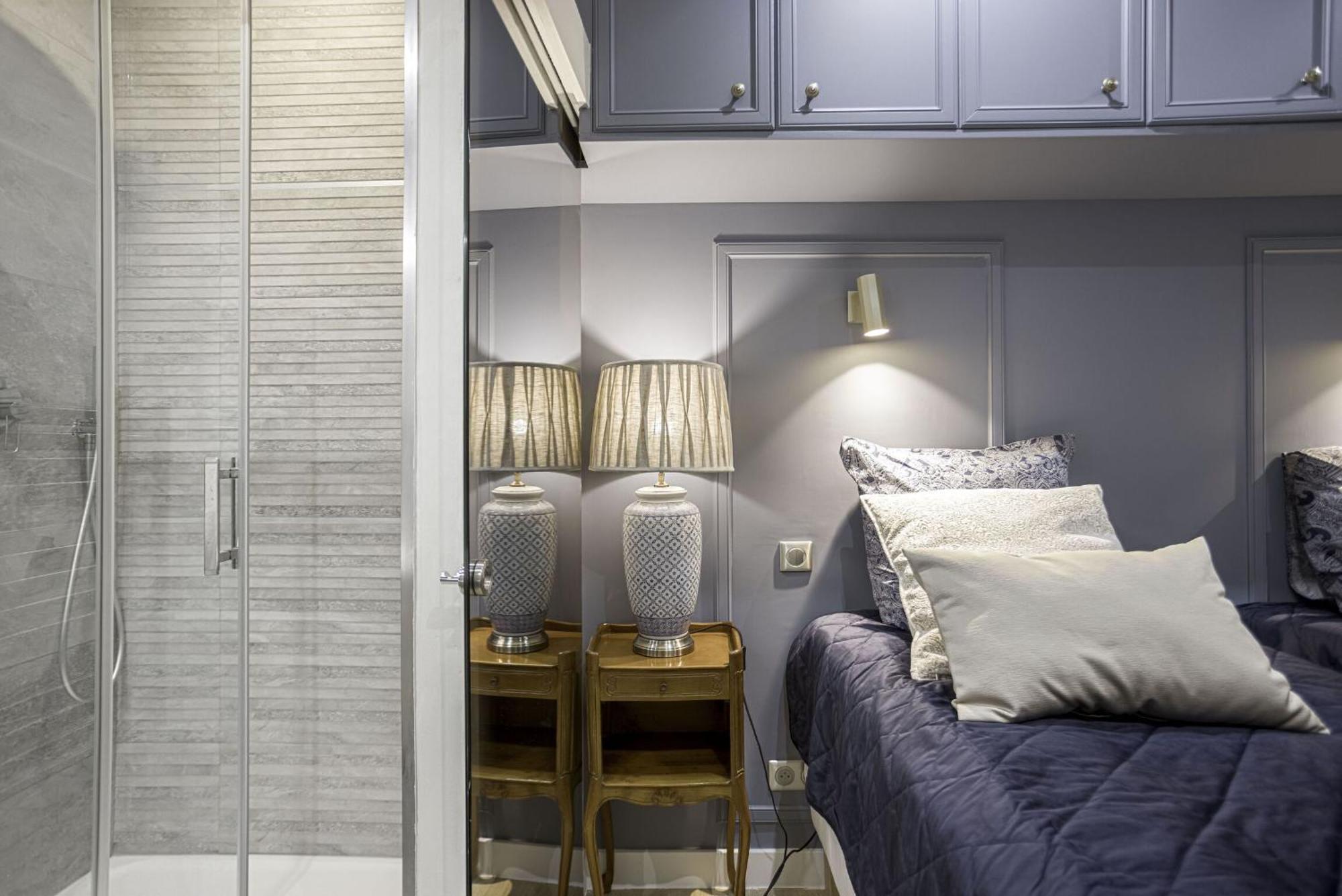 Appartement De Luxe, Meynadier By Halldis *
