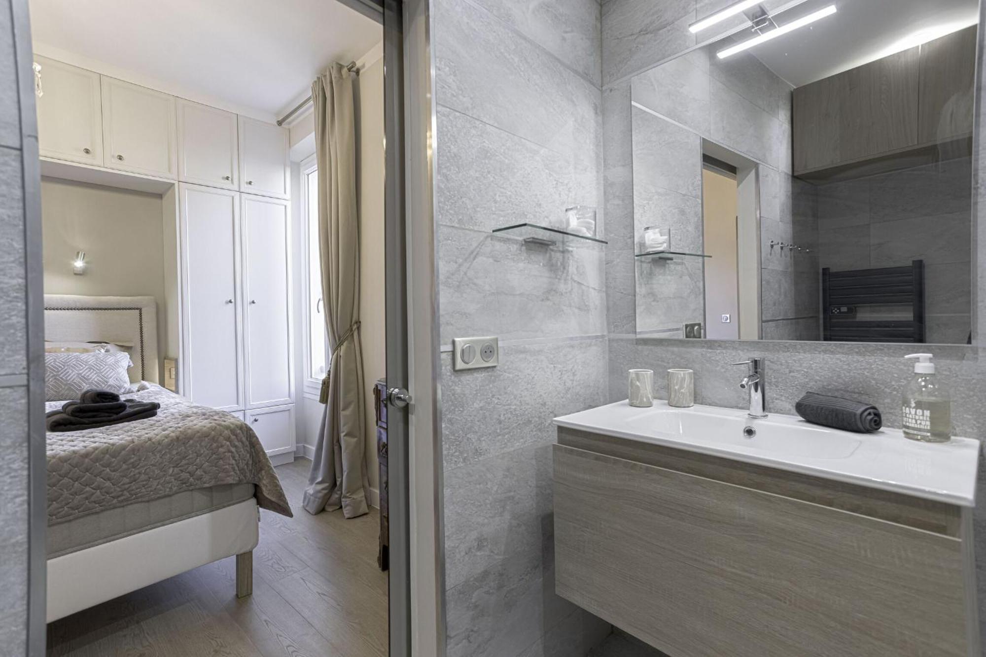 Appartement De Luxe, Meynadier By Halldis Cannes