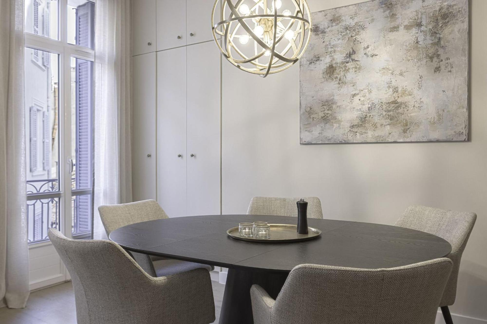 Appartement De Luxe, Meynadier By Halldis