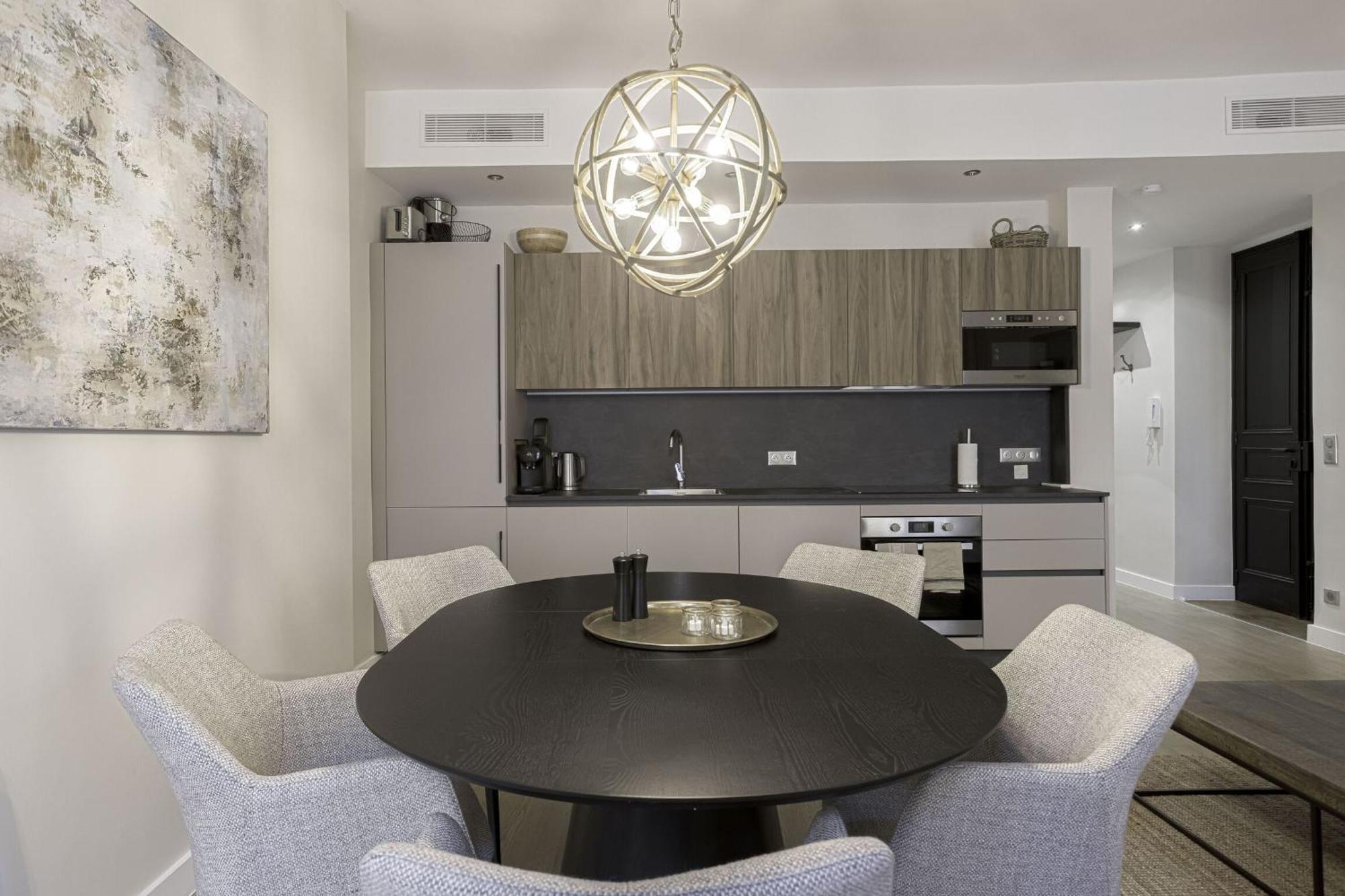Appartement De Luxe, Meynadier By Halldis Cannes